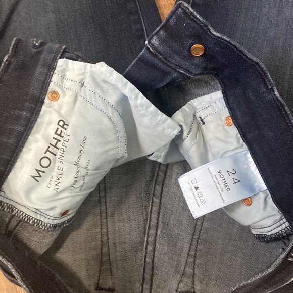 MOTHER THE RASCAL ANKLE SNIPPET IN A TRIP DOWN MEMORY LANE SUPER STRETCH DENIM - Picture 11 of 16